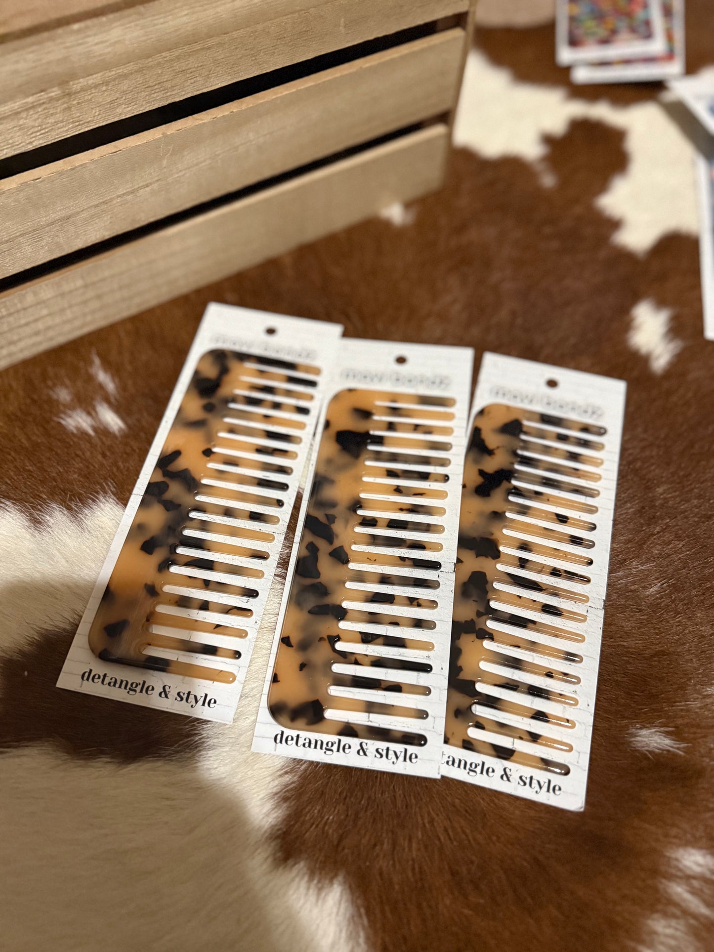 Wide tooth combs